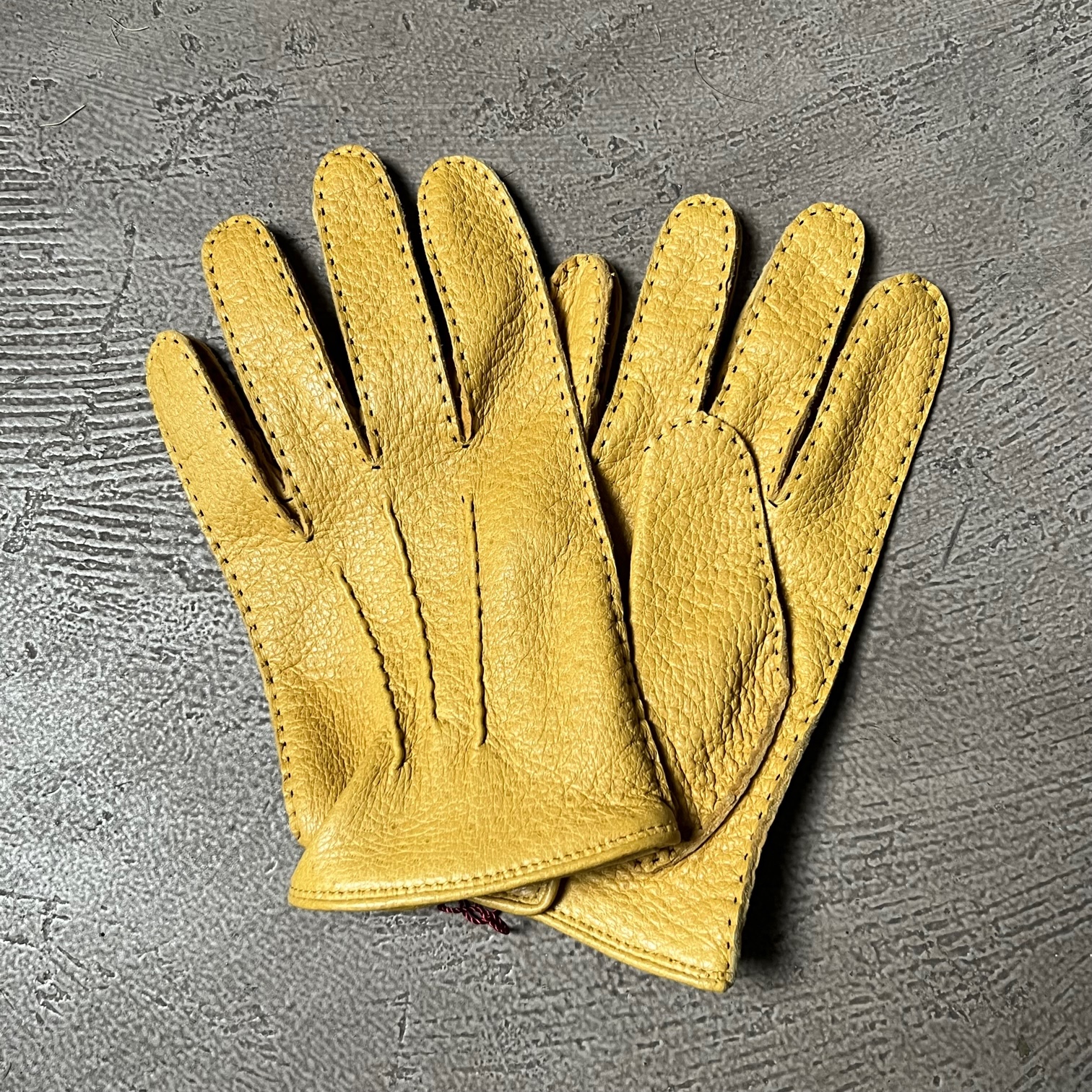 Peccary Gloves